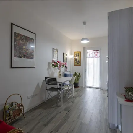 La Casina Rosa Apartment *